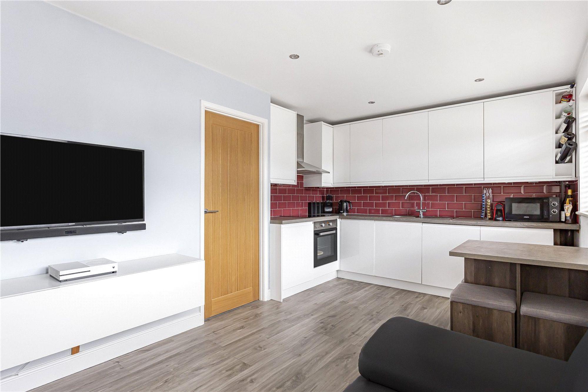Flat The Glen in Borough of Runnymede