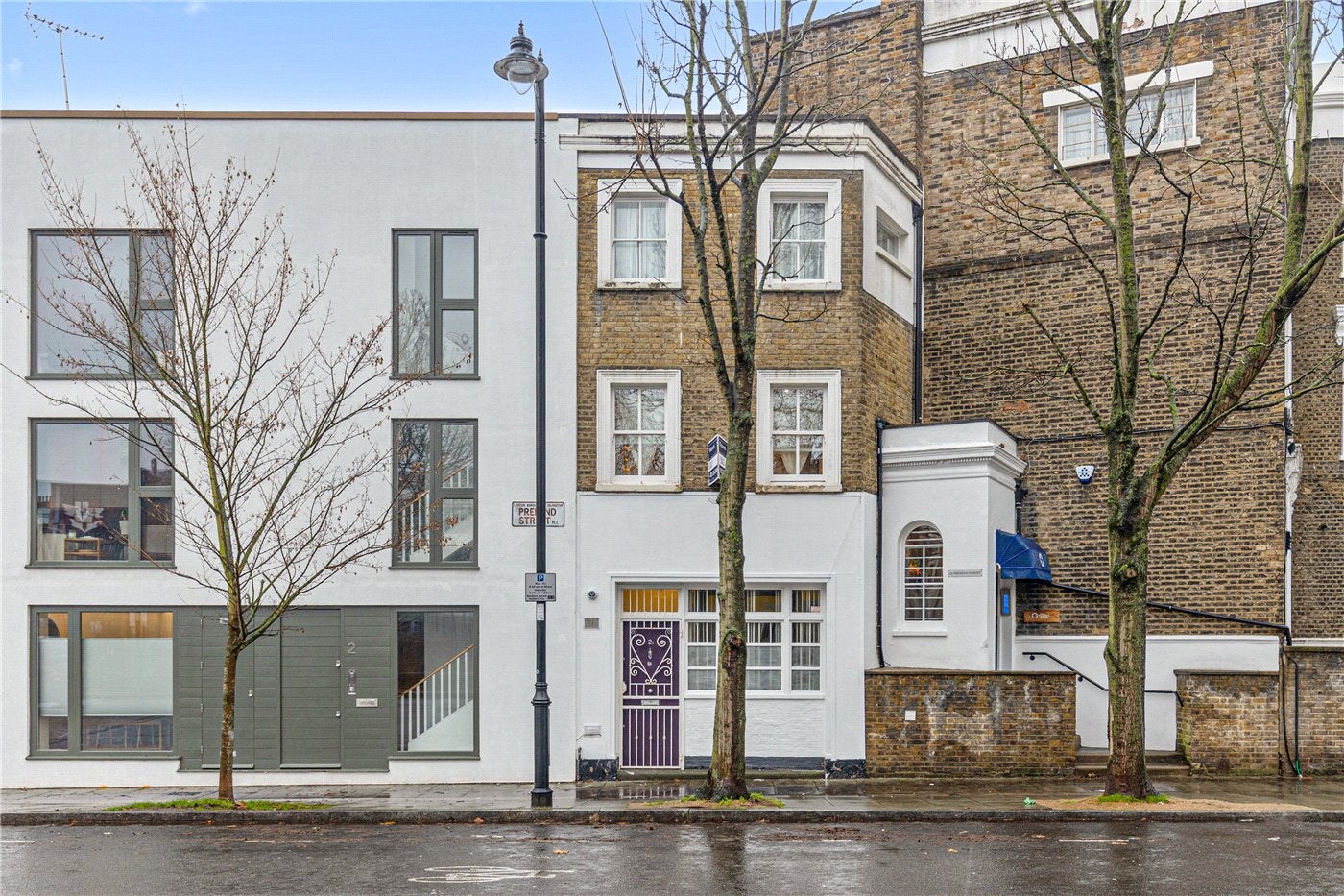 Flat Prebend Street in Greater London