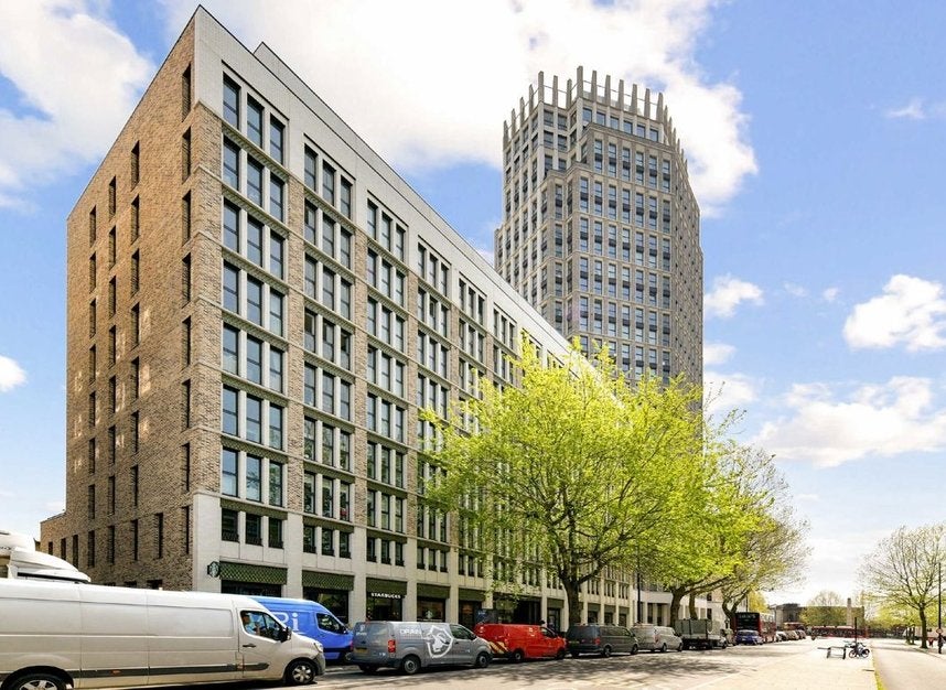 Flat Blackfriars Road in Greater London