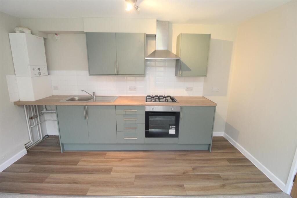 Flat Heol Y Nant in Cardiff