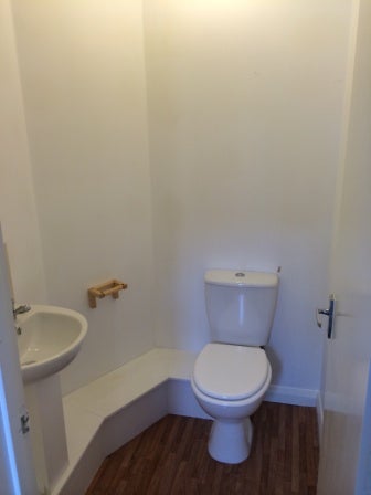 Room Rolleston Drive in Nottingham