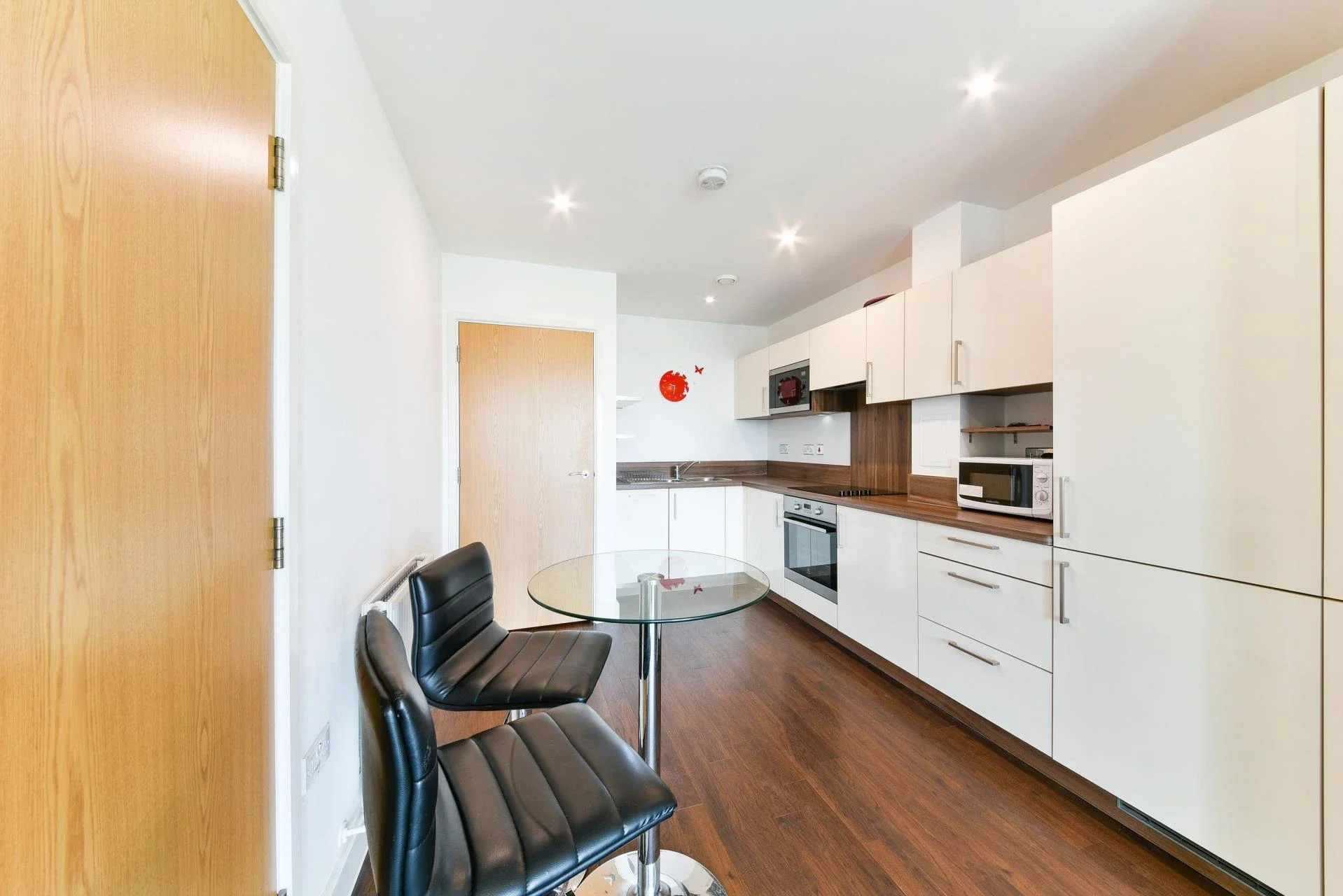 Flat Booth Road in Greater London