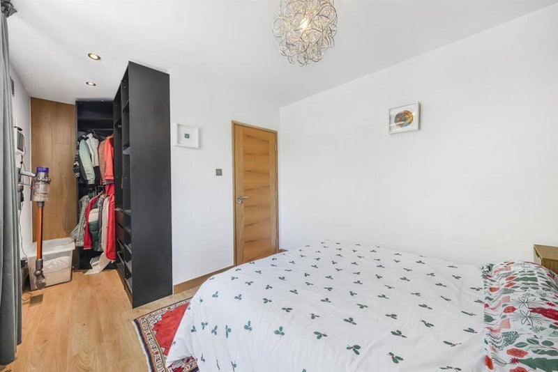 Room Friday Hill West in Greater London