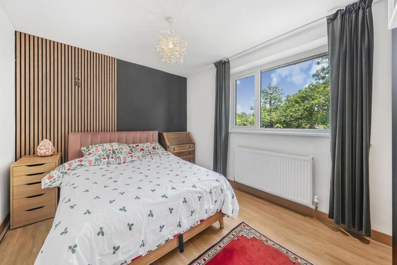 Room Friday Hill West in Greater London