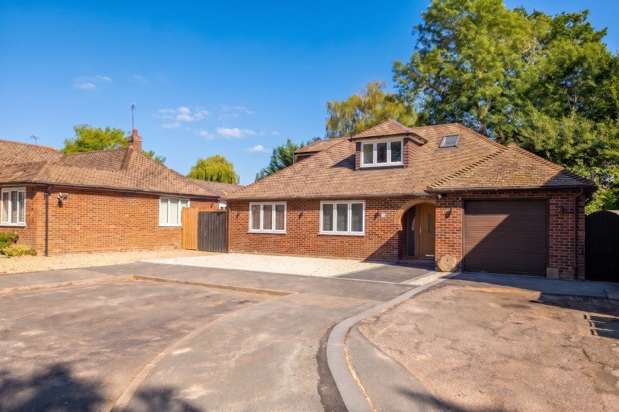 House Fellow Green Road in Surrey Heath