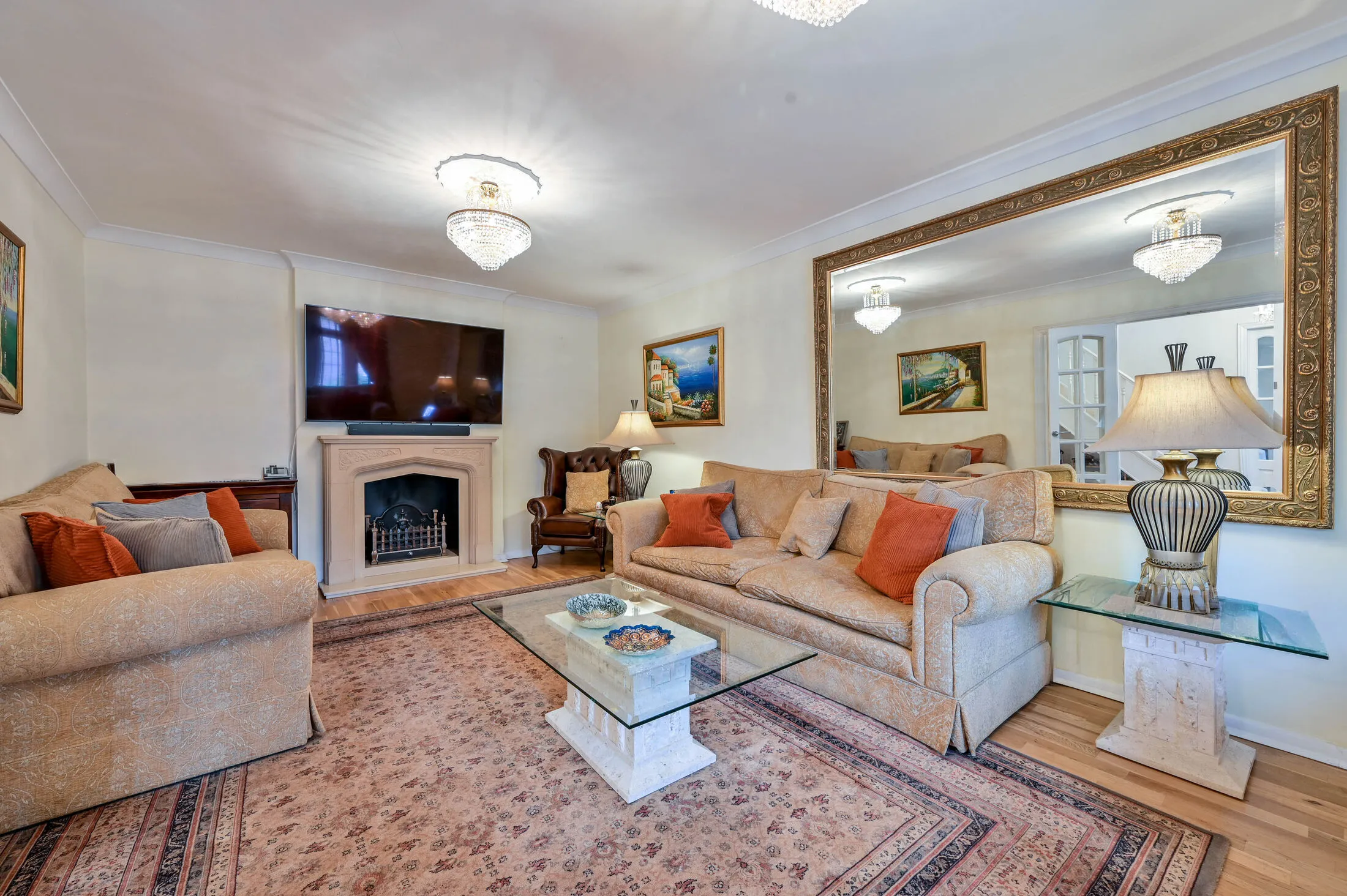 House Coombe Lane West in Greater London
