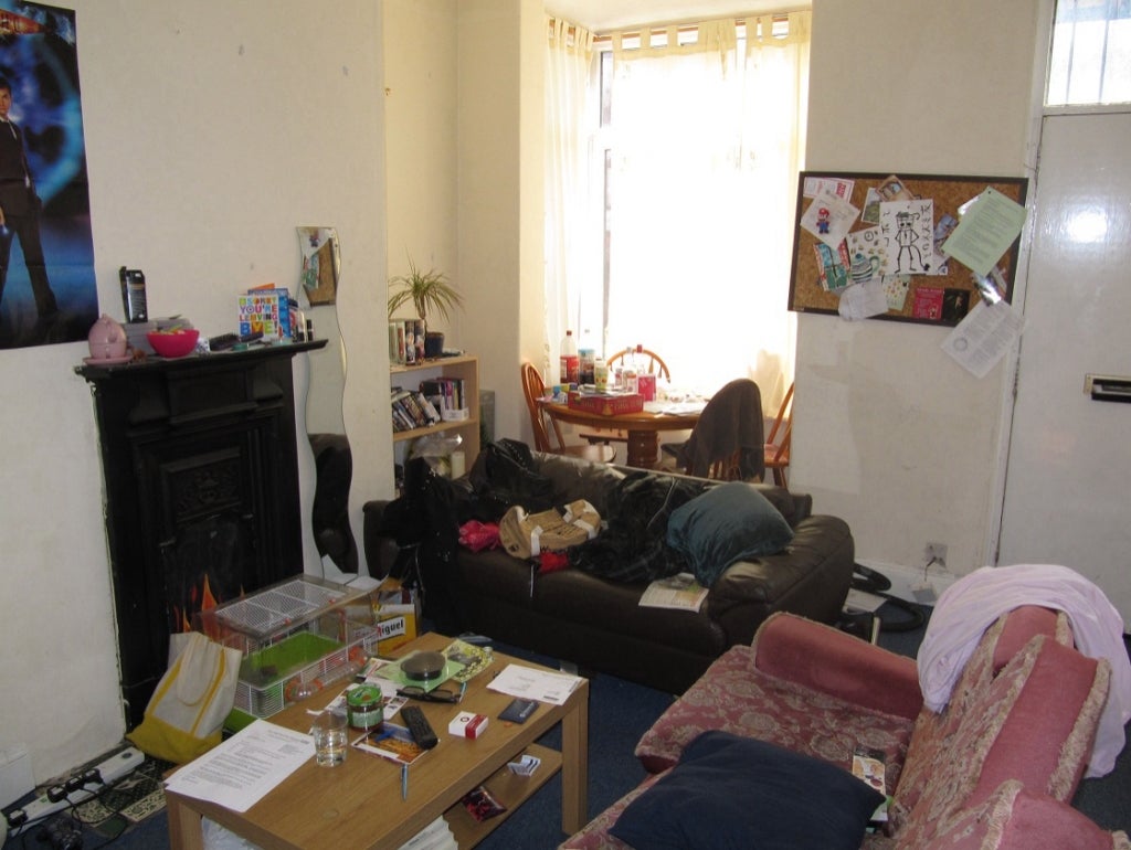 Flat Brudenell Street in Leeds