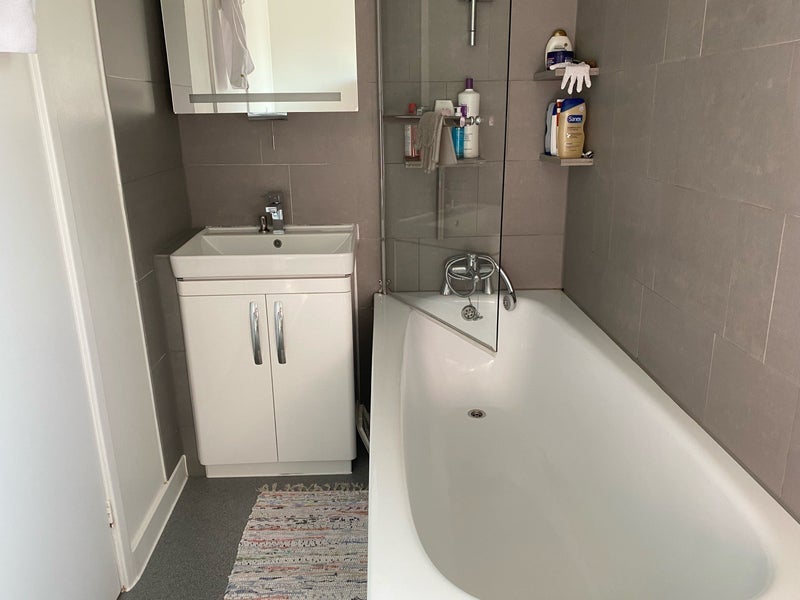 Room Alden Avenue in Greater London