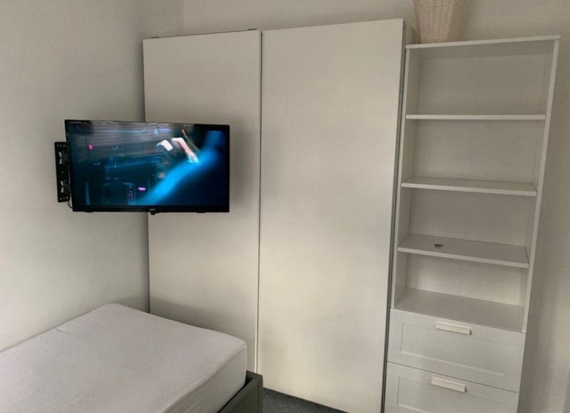Room Alden Avenue in Greater London