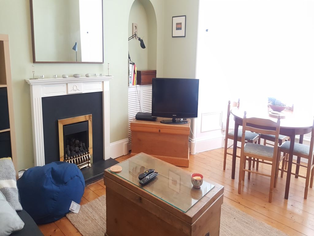 Flat Alderbank Place in City of Edinburgh