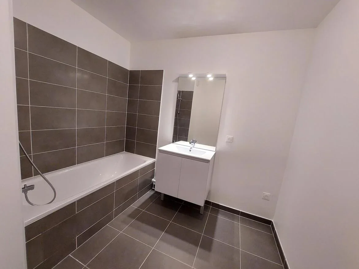 Appartement Avenue Charles Floquet à Le Blanc-Mesnil