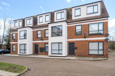 Flat Chalvey Park in Slough
