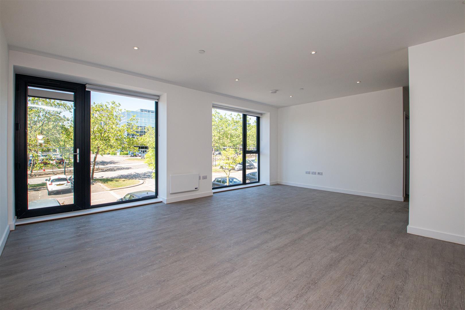 Flat Silbury Boulevard in Milton Keynes