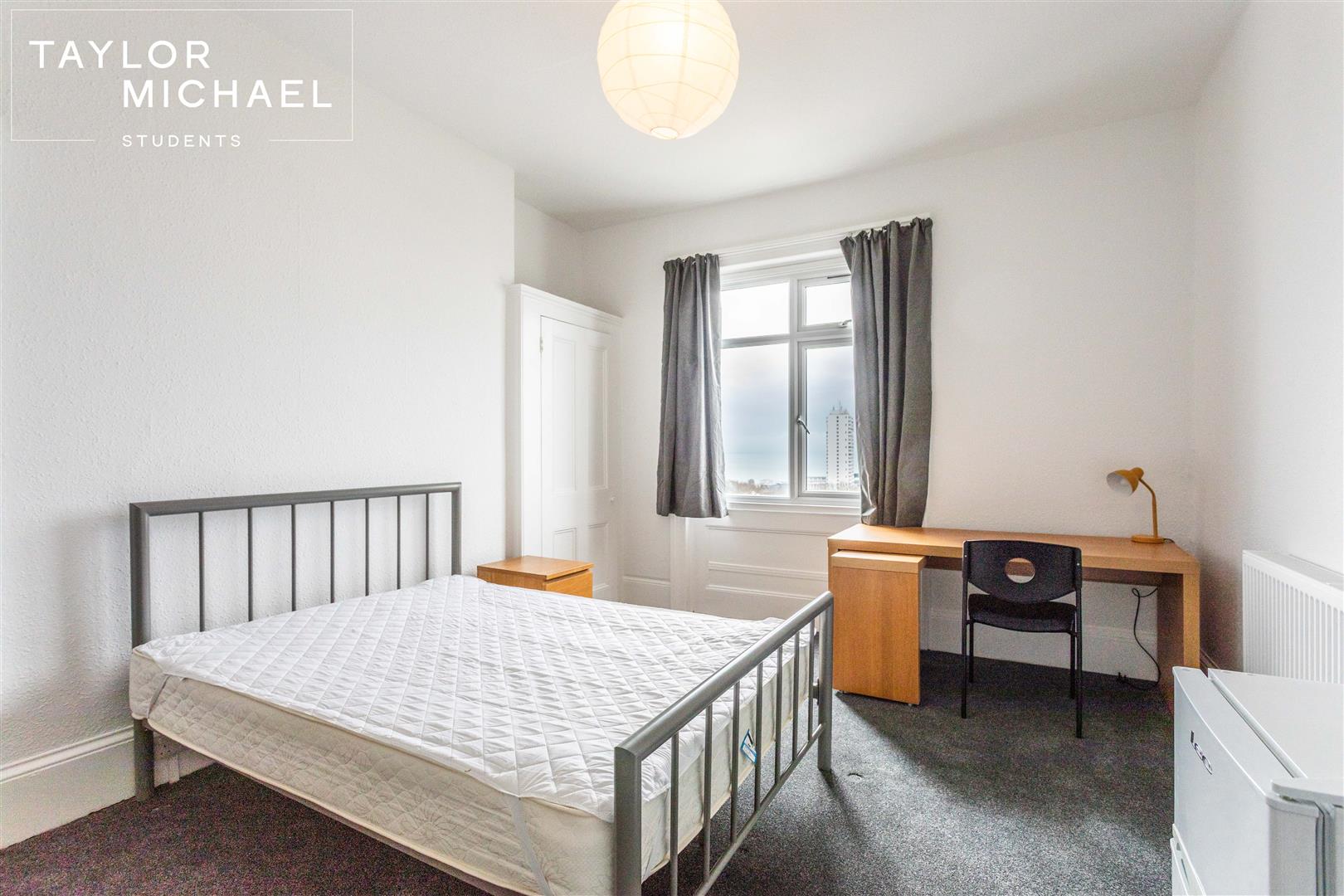 Room Powis Grove in Brighton