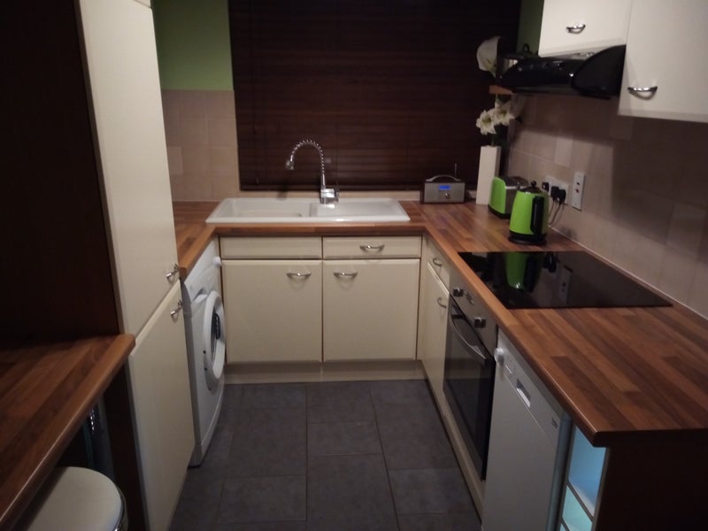 Room Eccles New Road in Salford