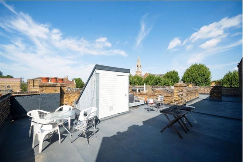 Room Voss Street in Greater London