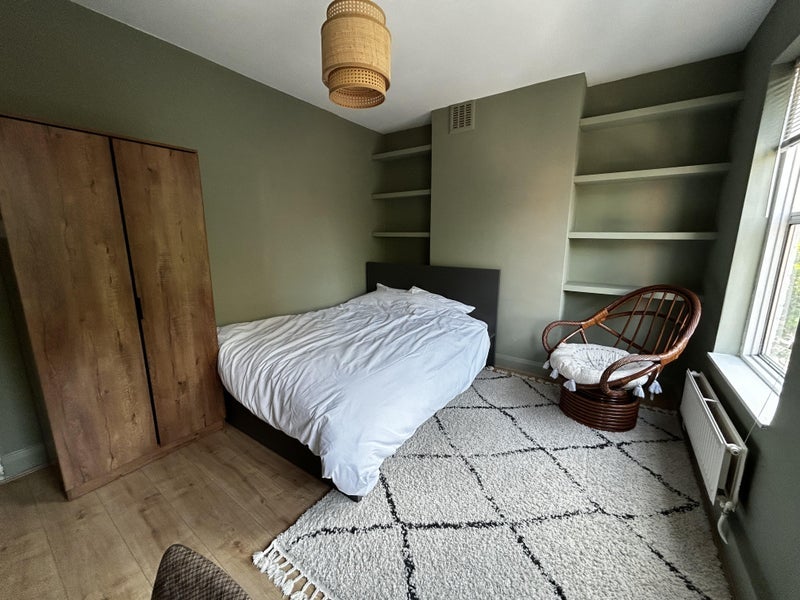 Room Voss Street in Greater London