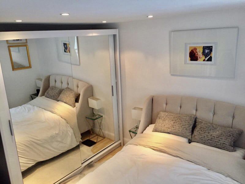 Room Castletown Road in Greater London