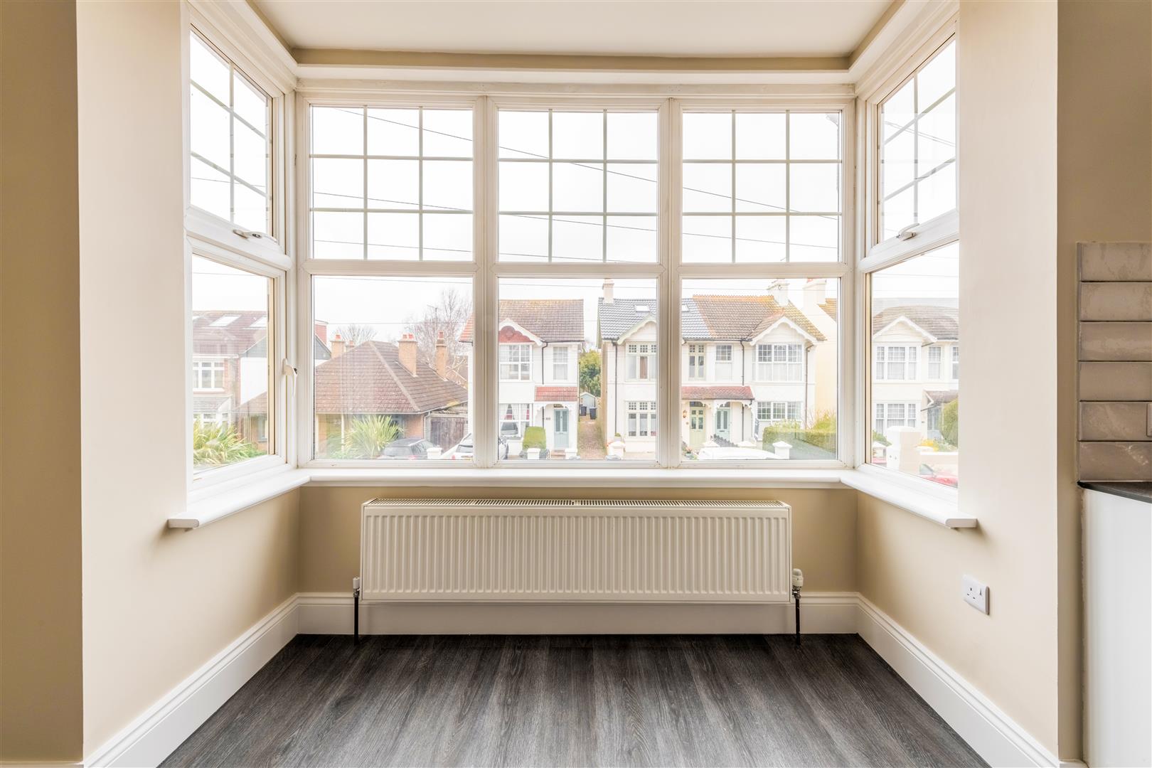 Flat Southview Road in Adur