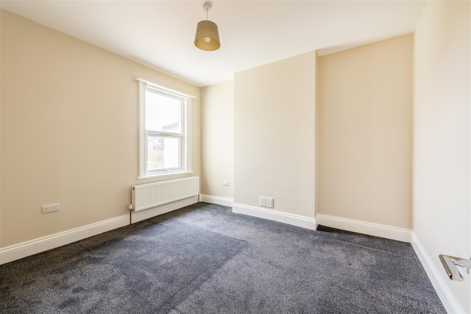 Flat Southview Road in Adur