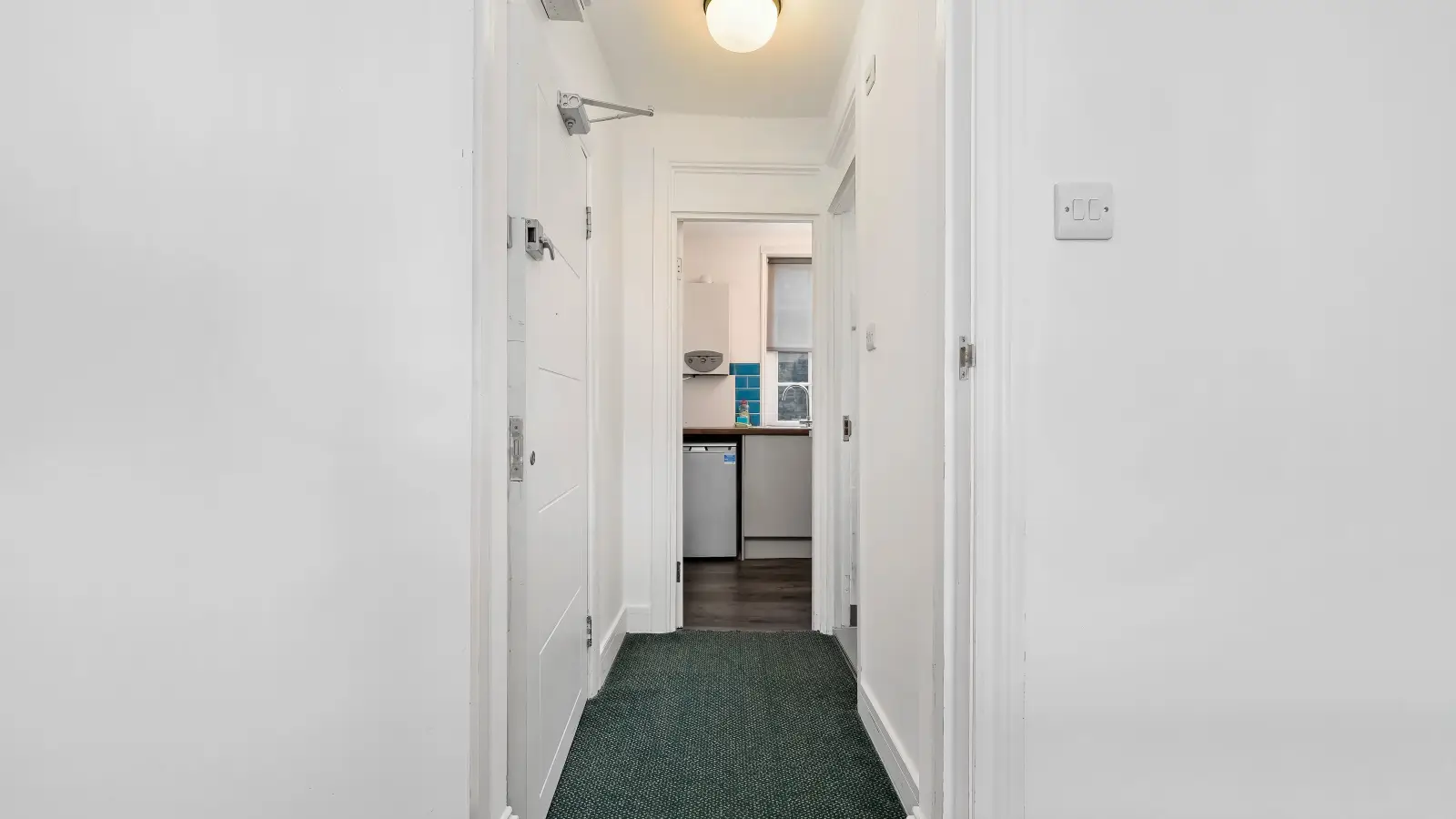 Flat Chitty Street in Greater London