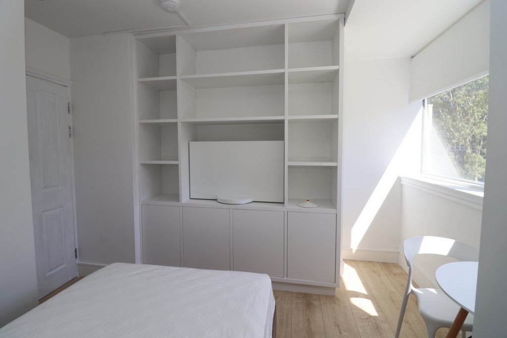 Room Globe Road in Greater London
