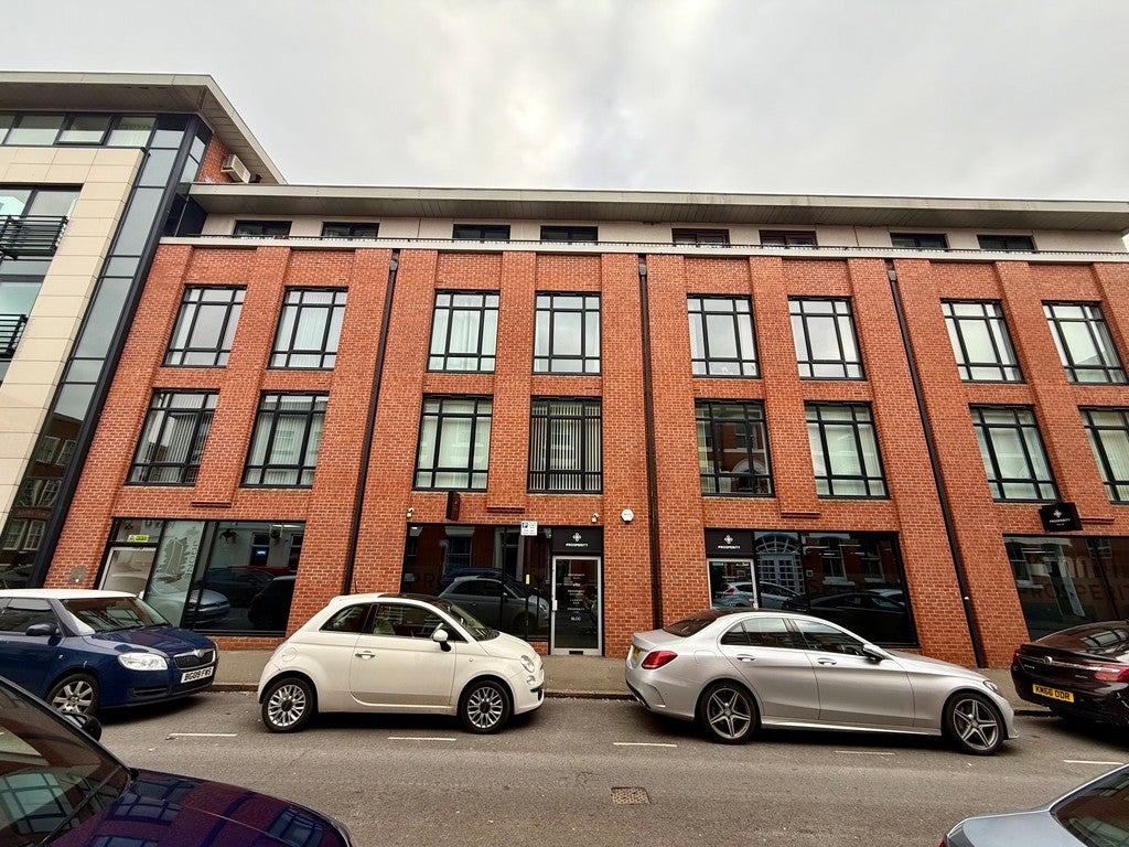 Flat George Street in Birmingham