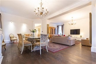Flat Knightsbridge in City of Westminster