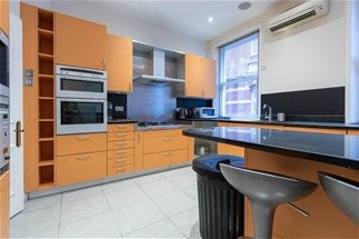 Flat Knightsbridge in City of Westminster