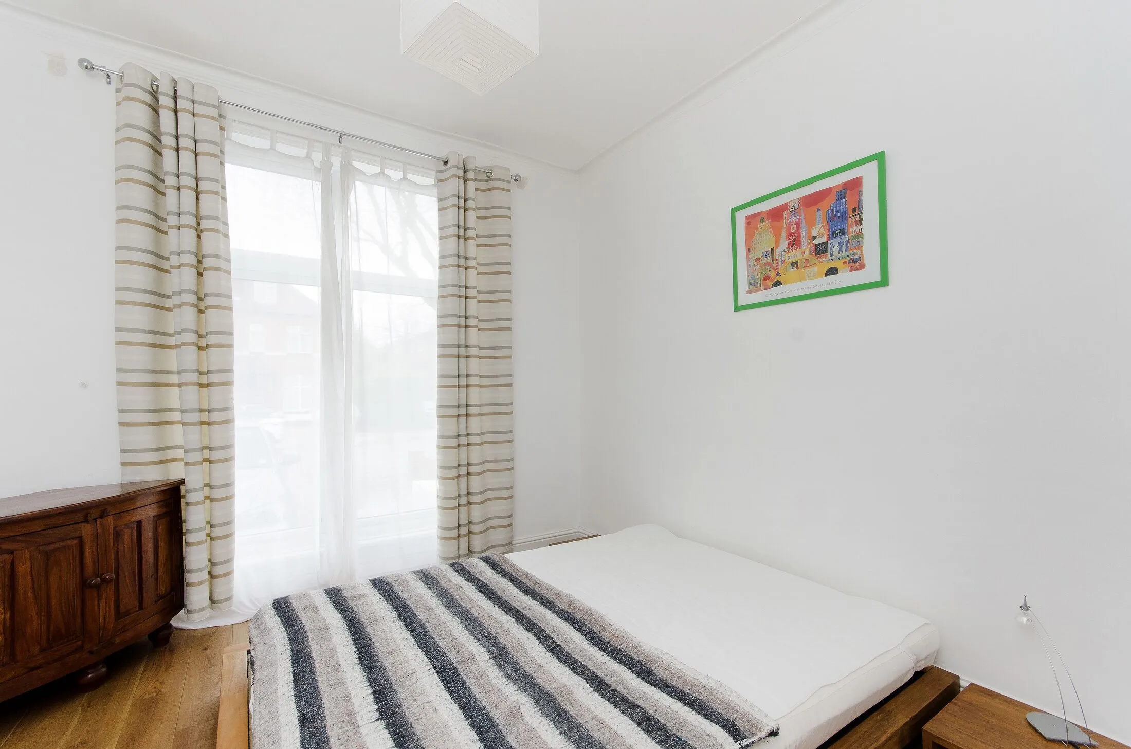 Flat Chatsworth Road in Greater London