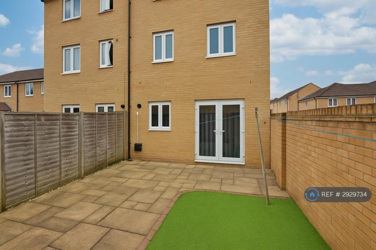 House Carolina Close in North Petherton