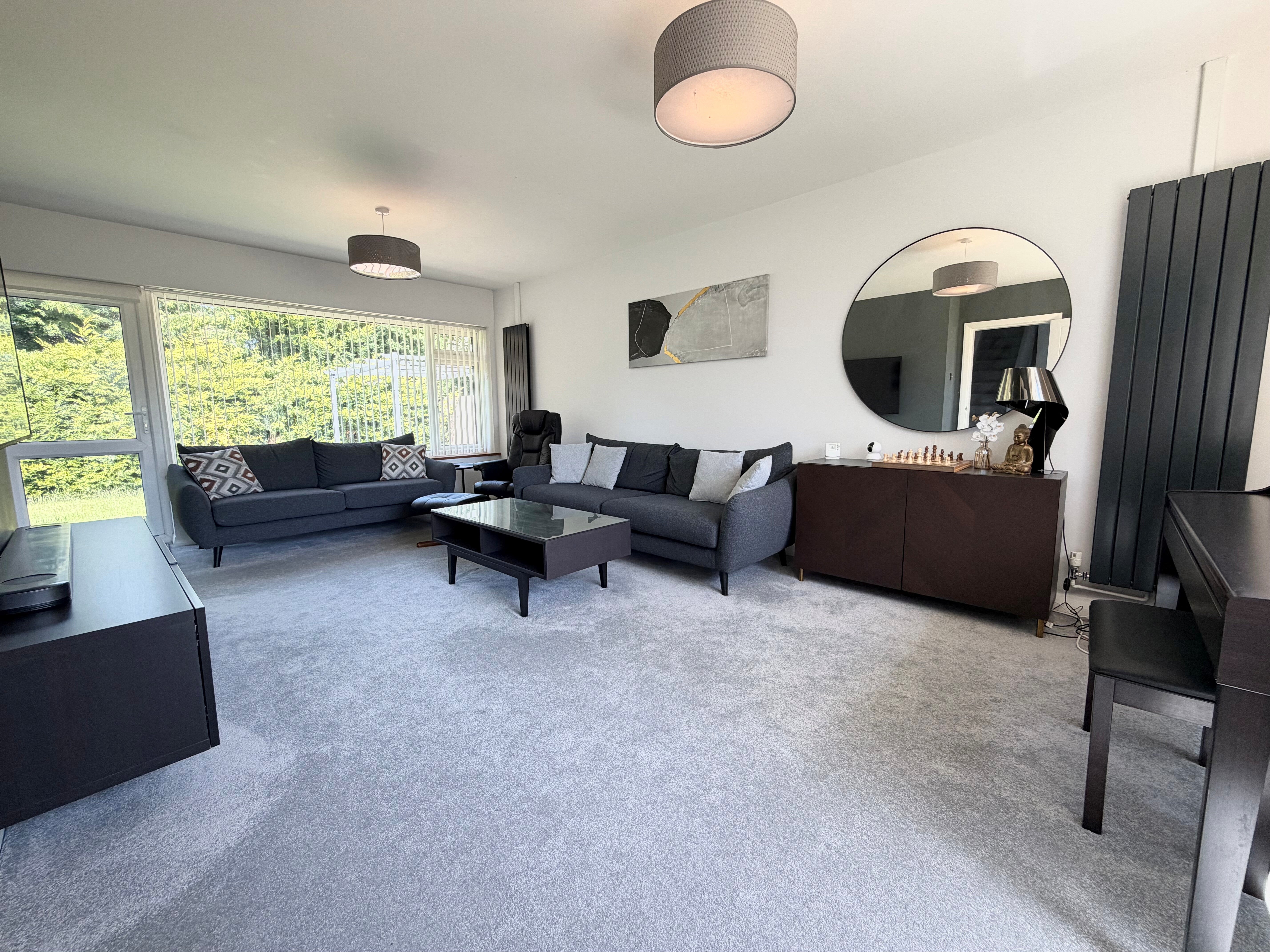 House Rollswood Drive in Metropolitan Borough of Solihull