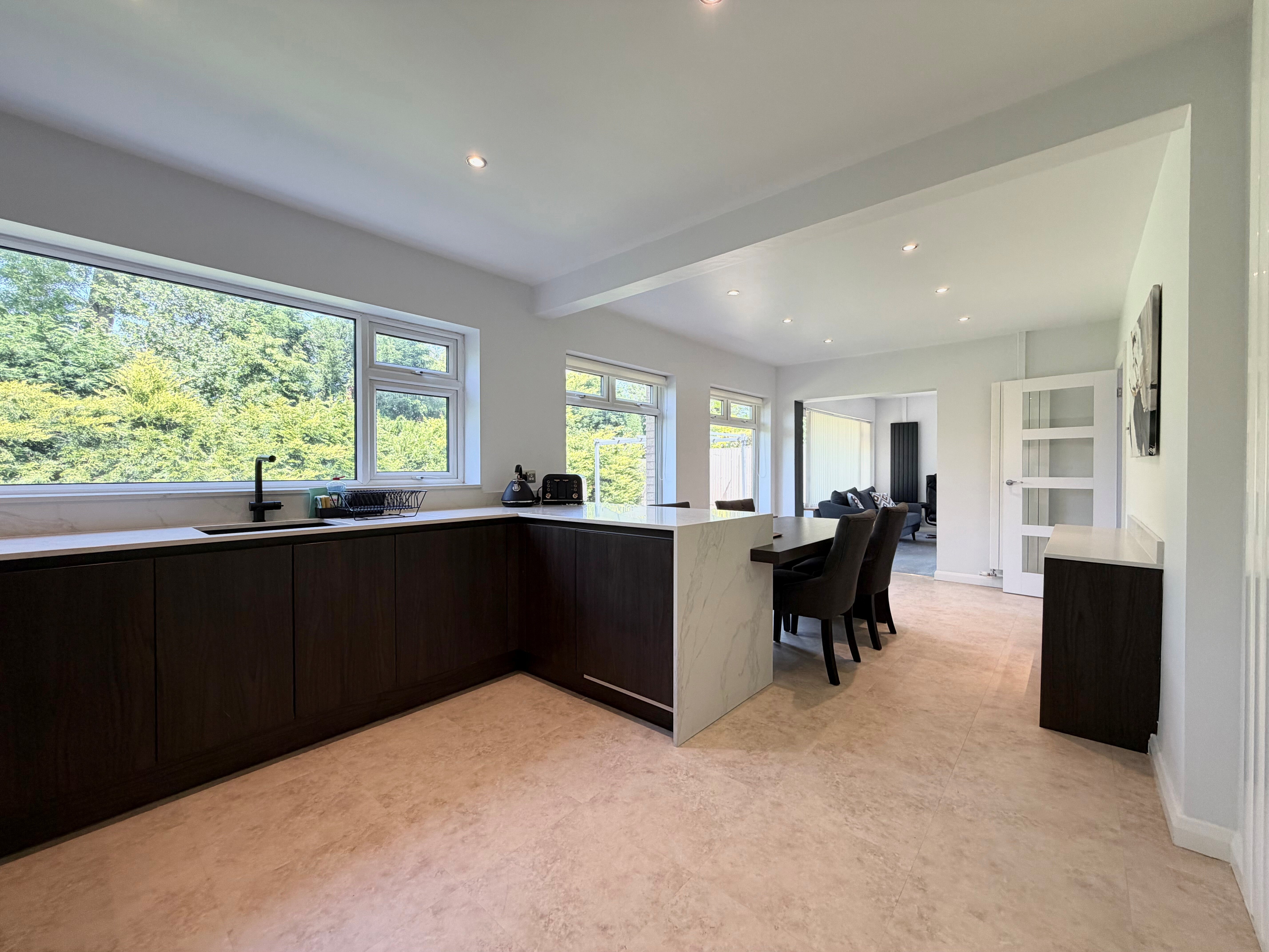 House Rollswood Drive in Metropolitan Borough of Solihull