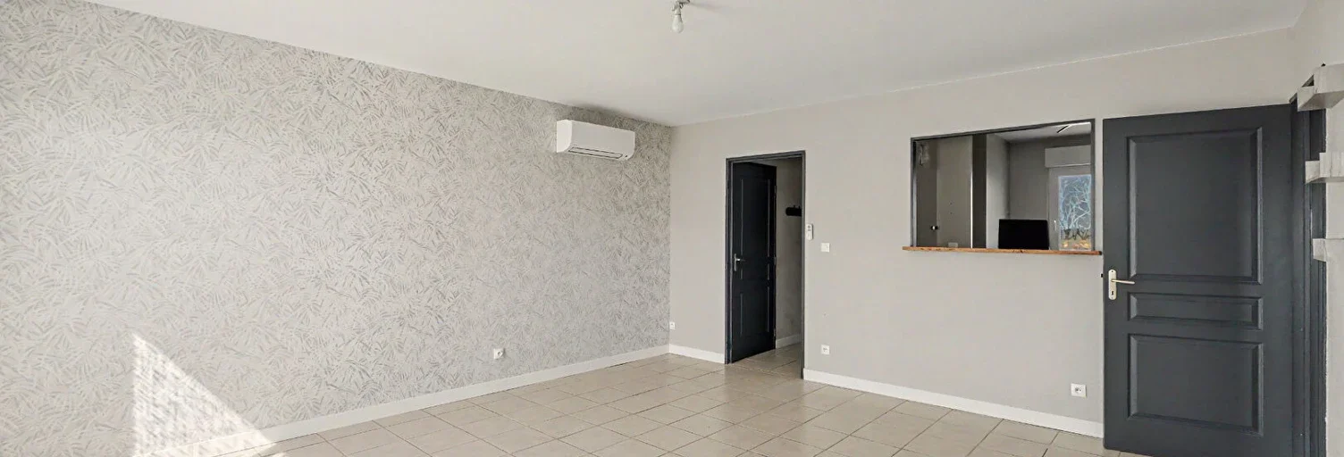 Flat Rue du Cardelin in Labastidette