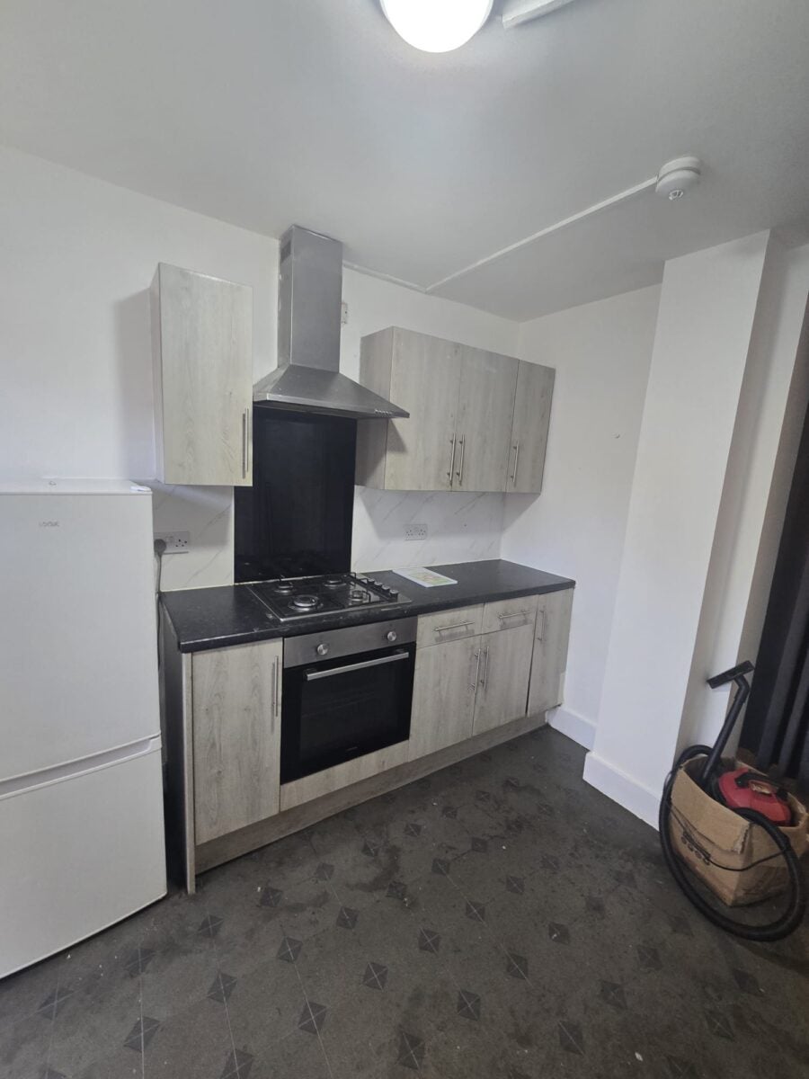 Flat Grosvenor Road in Greater London