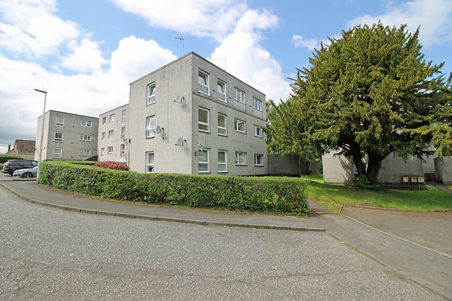 Flat Easter Livilands in Stirling