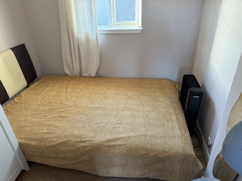 Room Redhall Crescent in City of Edinburgh