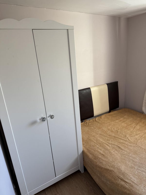 Room Redhall Crescent in City of Edinburgh