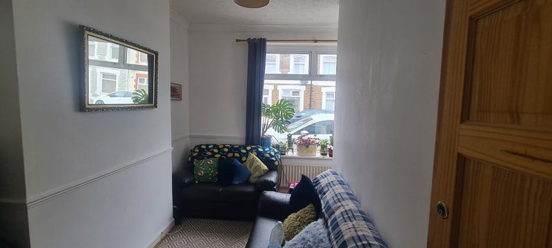 Room Treharris Street in Cardiff