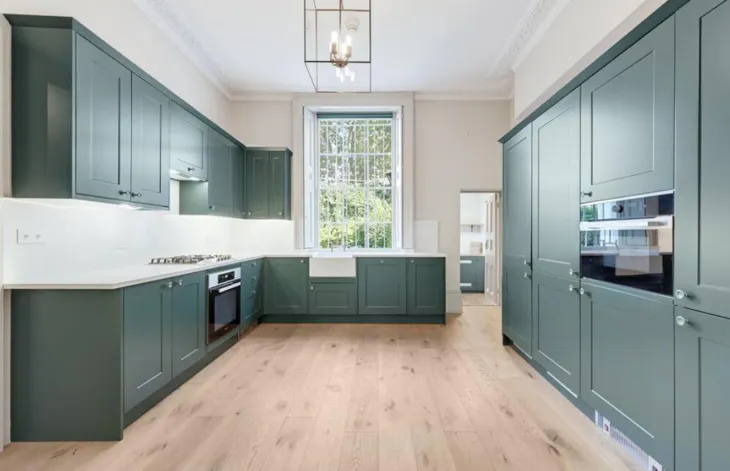 House Pelham Crescent in Greater London