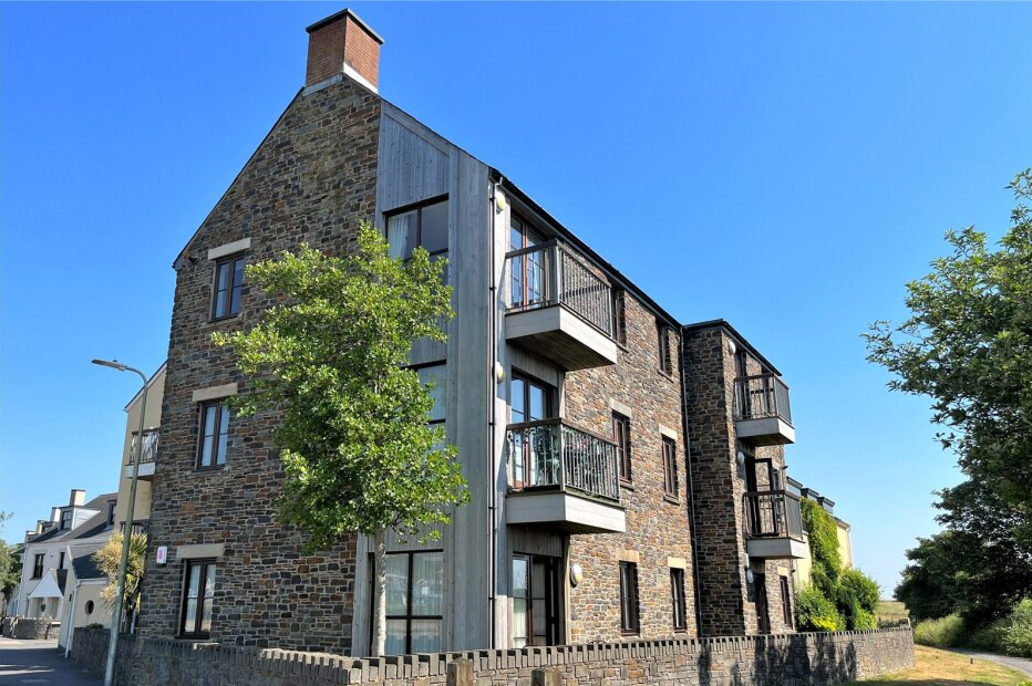 Flat Chandlers Yard in Burry Port