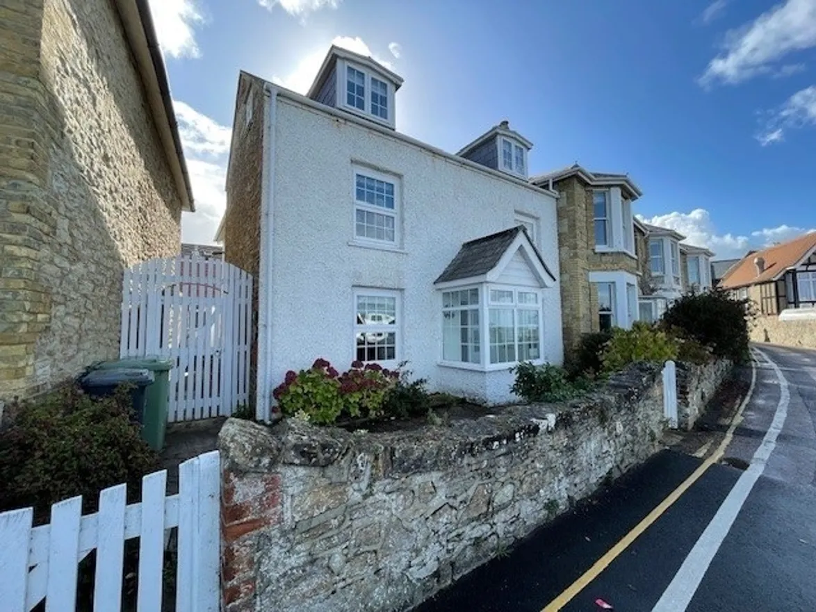 House High Street in Newport