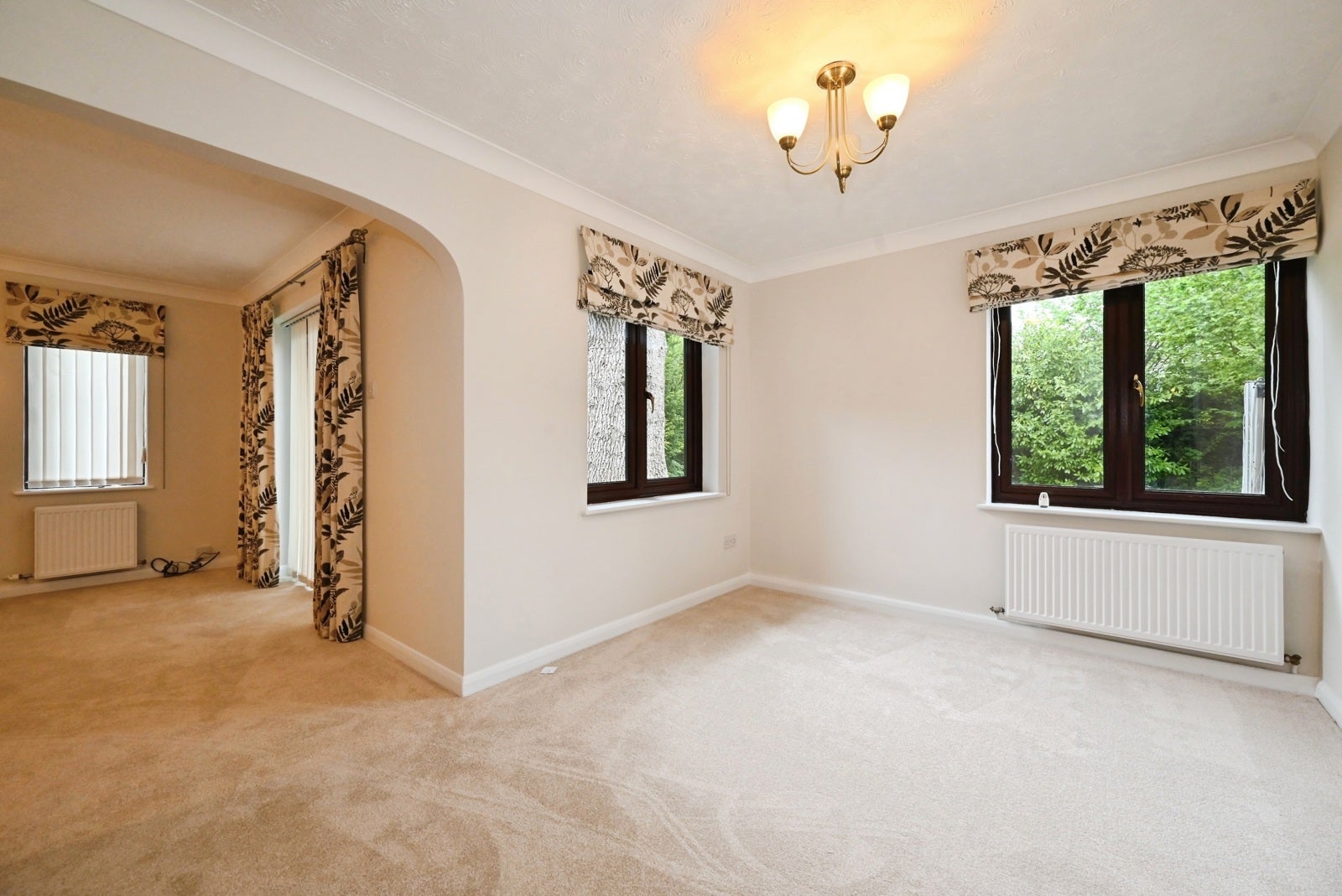 House King's Road in Crowthorne