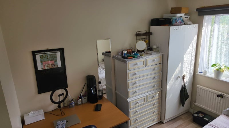 Room Howard's Road in Greater London