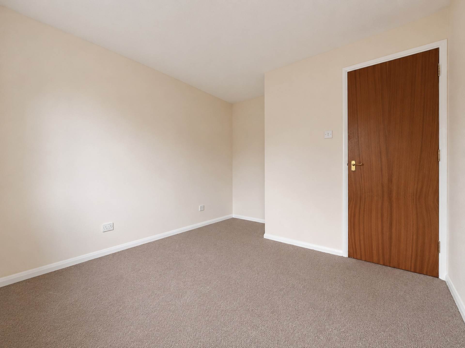 Flat Enville Way in Colchester