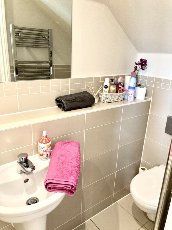 Room Lower Road in Maidenhead