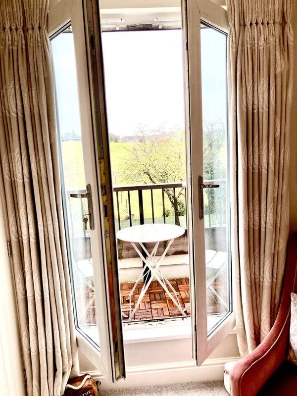 Room Lower Road in Maidenhead
