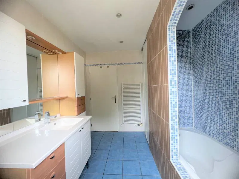 Chambre Rue Jacques Monod à Martillac