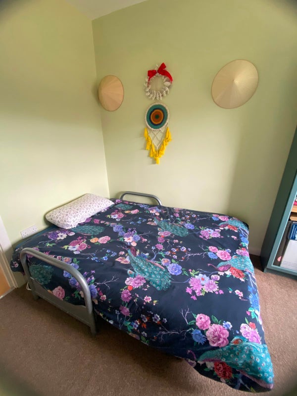 Room Salisbury Street in Liverpool