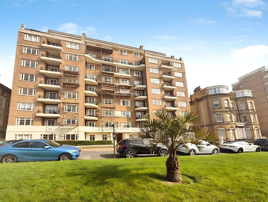 Flat Grand Avenue in Portslade by Sea